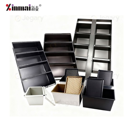 Manufacturers of sandwich baking pans dedicated to bread processing plants and baking utensils for long bread used to bake dough.